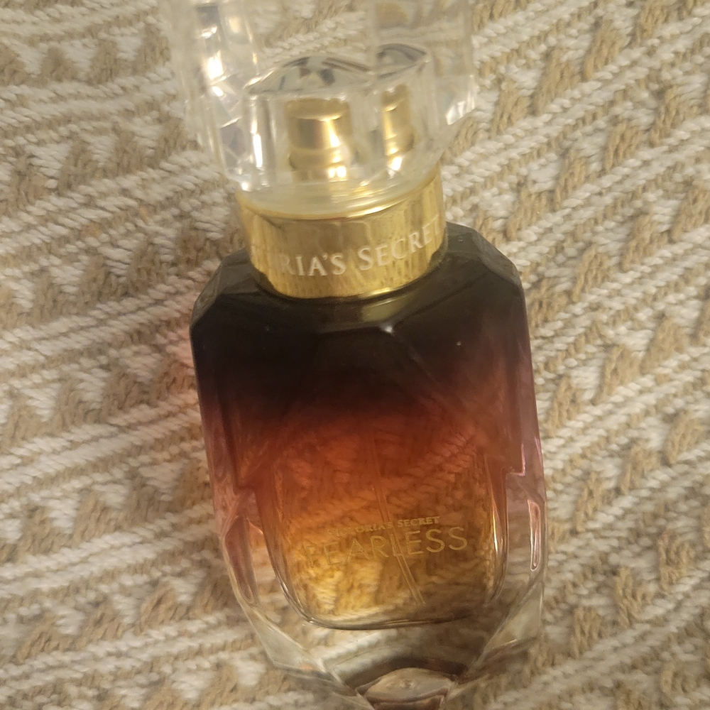 Victoria's Secret Fearless Perfume - Picture 2 of 3